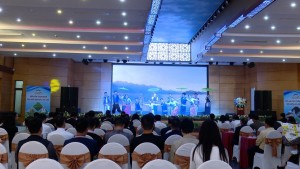 Tiết mục văn nghệ chào mừng Hội nghị Công bố các Quyết định phê duyệt Đề án phát triển du lịch trên địa bàn tỉnh Sơn La và phát động phong trào thi đua “Sơn La phát triển du lịch bền vững và hội nhập” giai đoạn 2023 - 2025