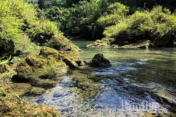 Đánh thức tiềm năng du lịch Vân Hồ