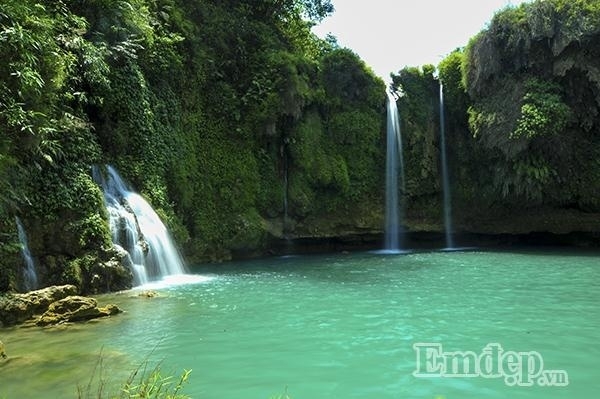 Sửng sốt với vẻ đẹp hoang sơ của thác Chiềng Khoa, Vân Hồ