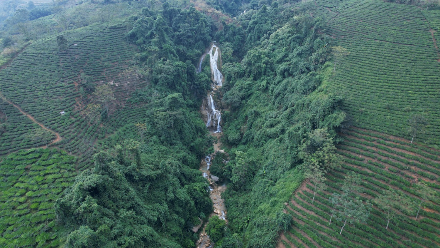 Toàn cảnh Thác Mường Khoa